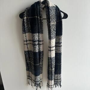 Chaps Womens Navy Blue Ivory Tassel Trim Rectangle Scarf Pre Owned